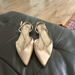 Jewel Badgley Mischka Beige Flats with Silver Straps